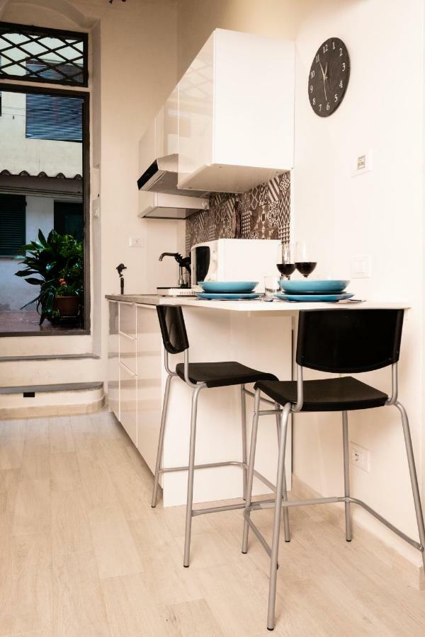 Il Nido - Cozy Studio Apartment In Santa Croce Firenze Bagian luar foto